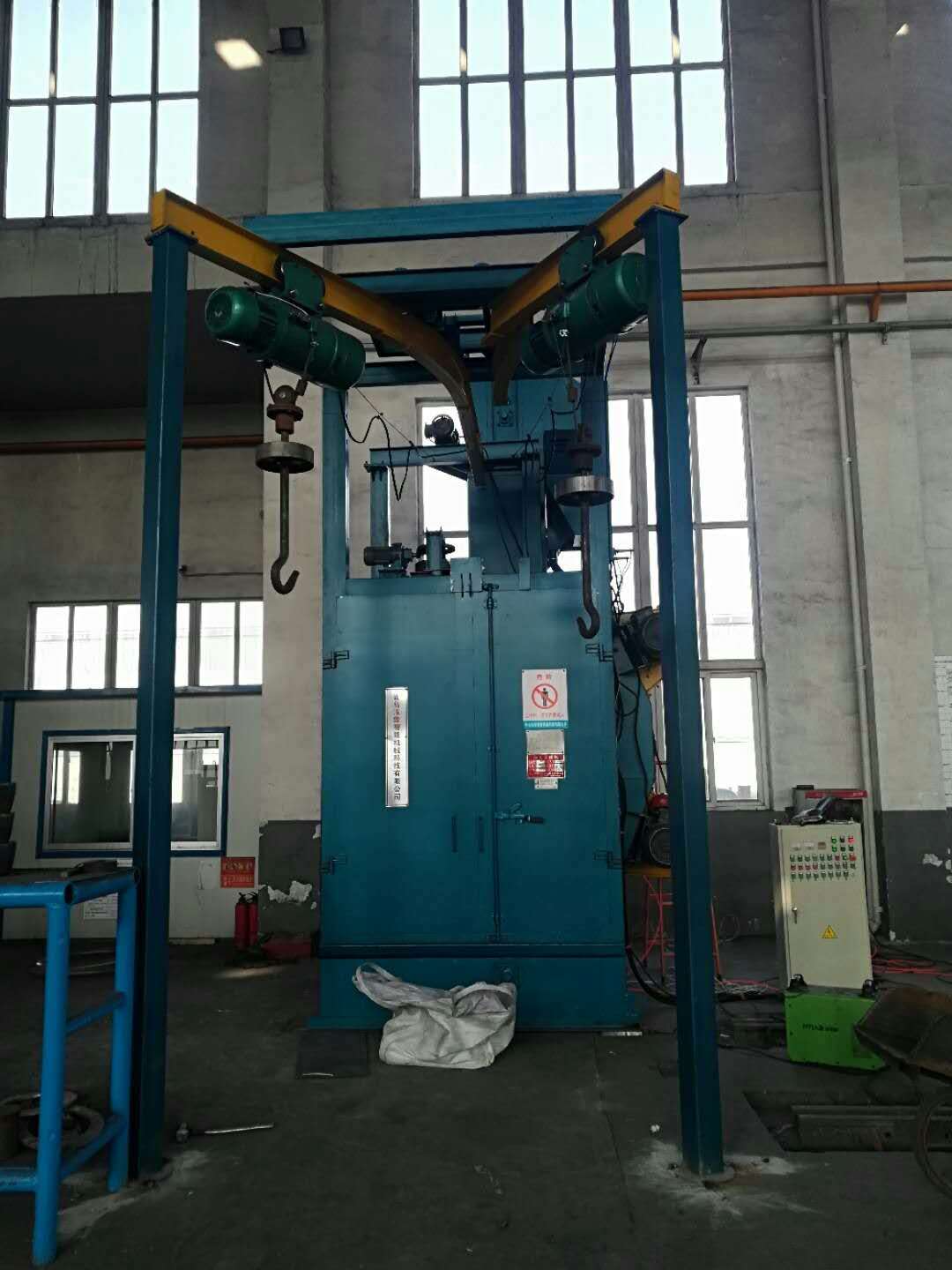 吊鉤式拋丸清理機都有哪些特點？主要處理什么工件？